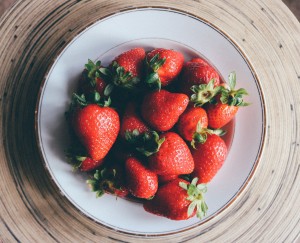 strawberries-909498_1920